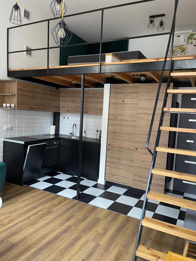 Urokliwy Loft W Ncl Kamienica Vabank 34 Apartamento Łódź Exterior foto